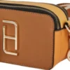 Set de Bolsa y Monedero HOLLYLAND Color Camel con Correa Estampada